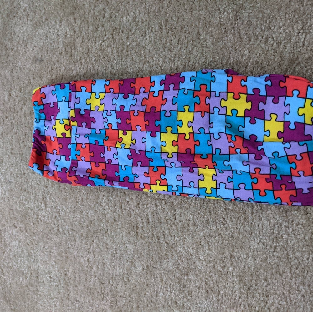 Lularoe autism awareness OS legging